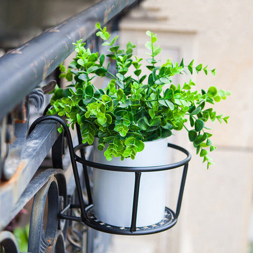 Metal Plant Pot with Stand - detail view 3